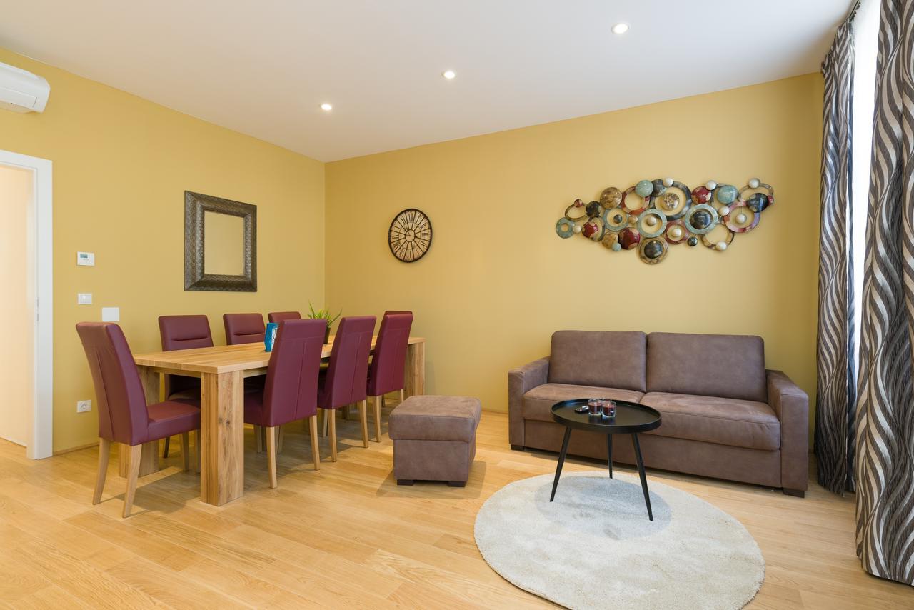 Pezzl 1170 Apartamento *