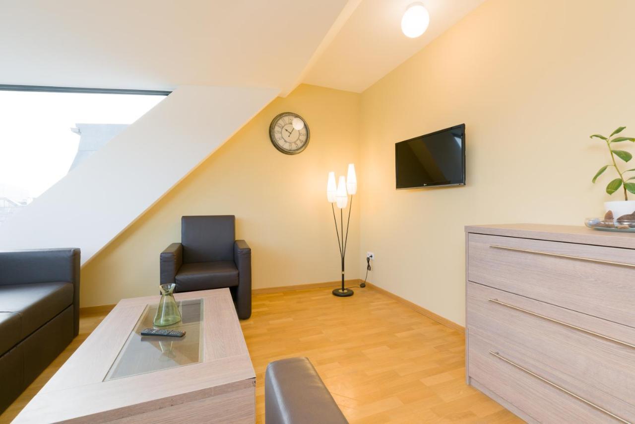 Pezzl 1170 Apartamento *